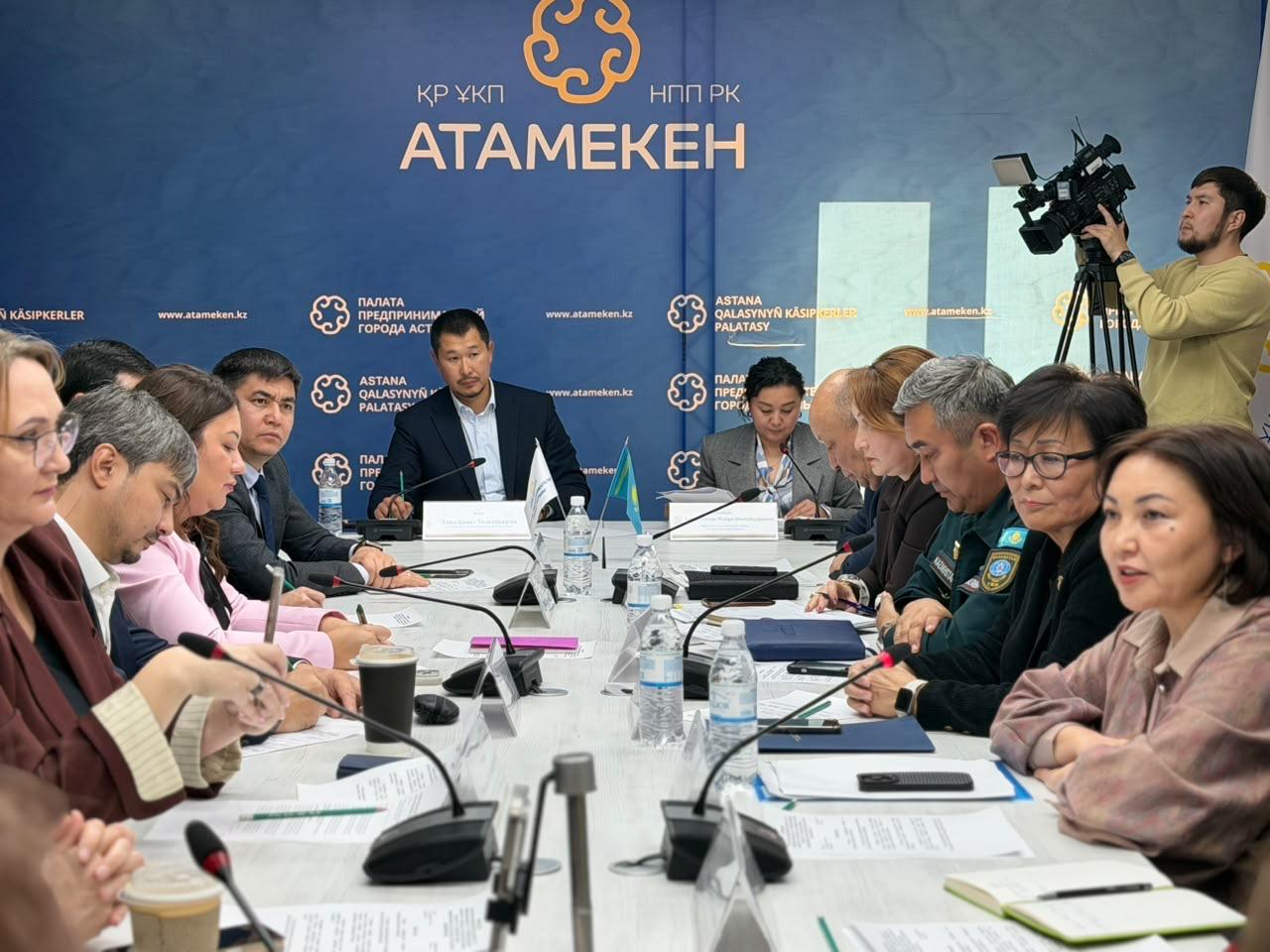 Астана қаласы Кәсіпкерлер палатасында жеке балабақша басшыларымен кездесу өтті