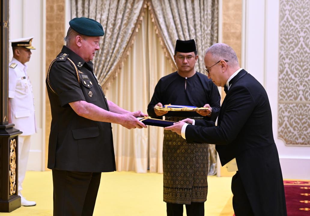 Ambassador of Kazakhstan Presents Credentials to the King of Malaysia