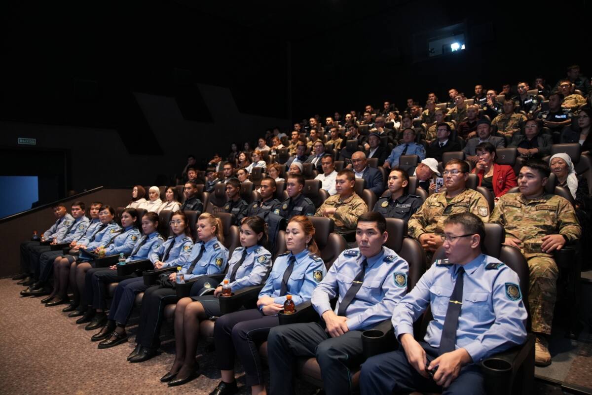 Подвиг во имя безопасности страны: в Туркестане представили документальные фильмы о погибших героях