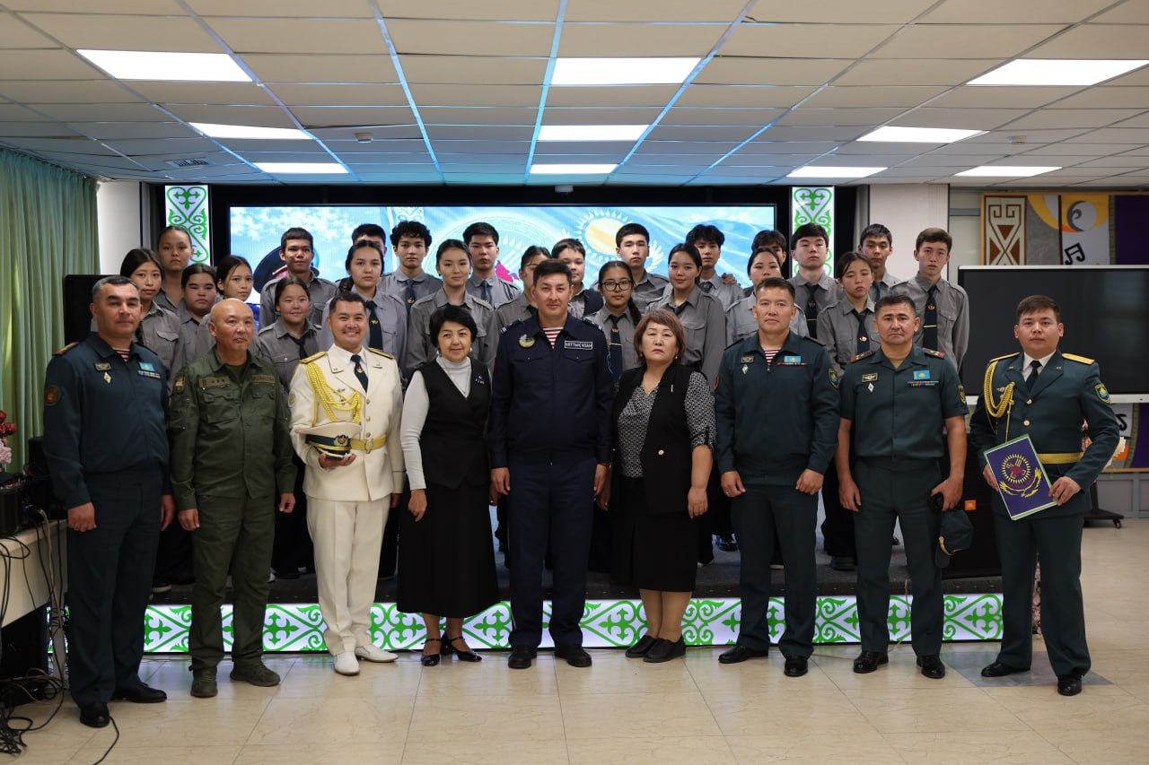 National Guard Officers Speak to Almaty Schoolchildren About Courage and Service to the Motherland