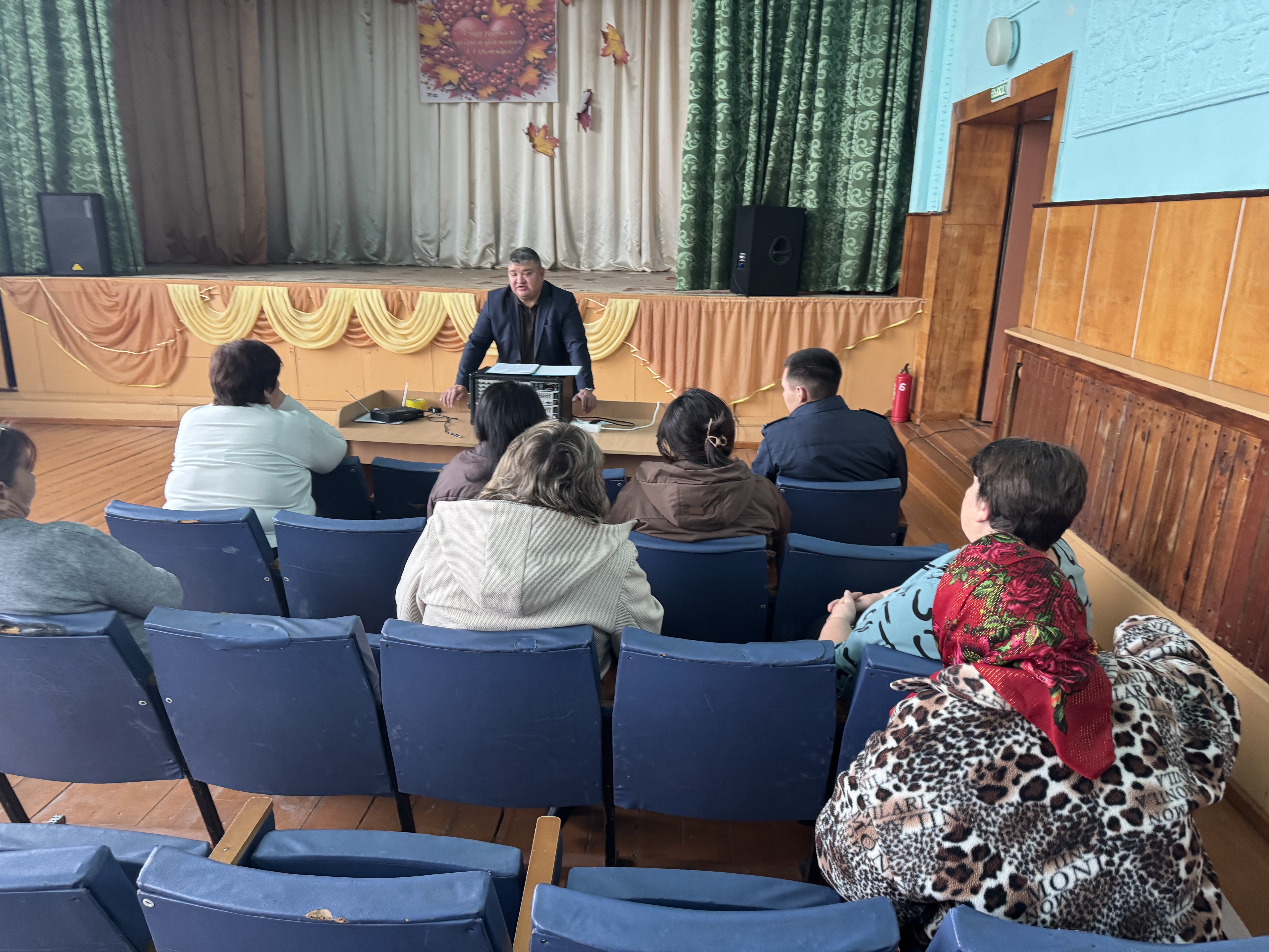 Святослав ауылында тұрғындармен кездесу өтті.