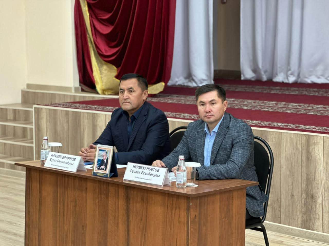Осакаров ауданында аудан әкімінің халықпен есептік кездесулері жалғасуда