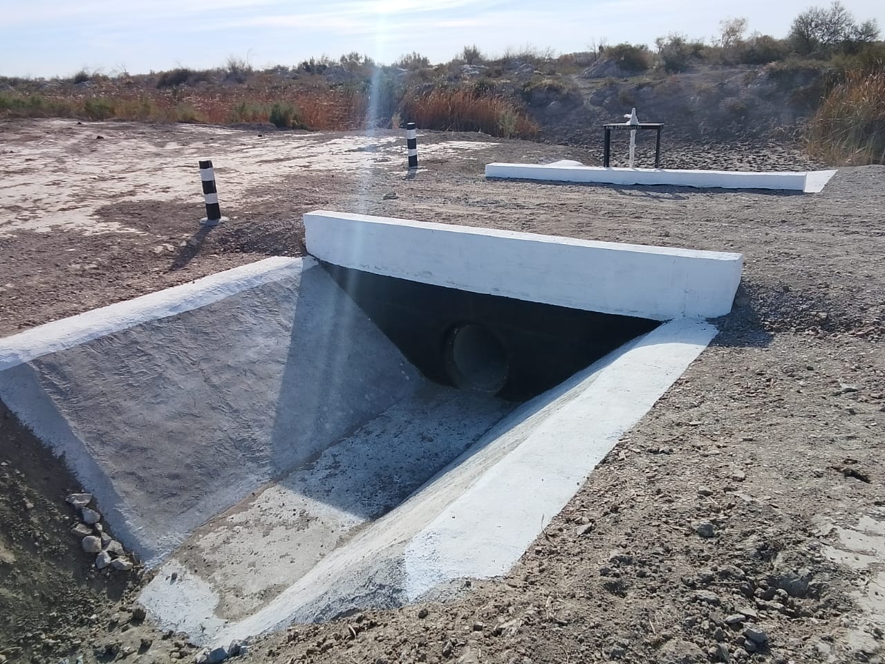 АҚМАЯ АУЫЛЫНДА ОРНАЛАСҚАН Р-3-1 КАНАЛЫНЫҢ САҒАСЫНА ШЛЮЗ ОРНАТЫЛДЫ