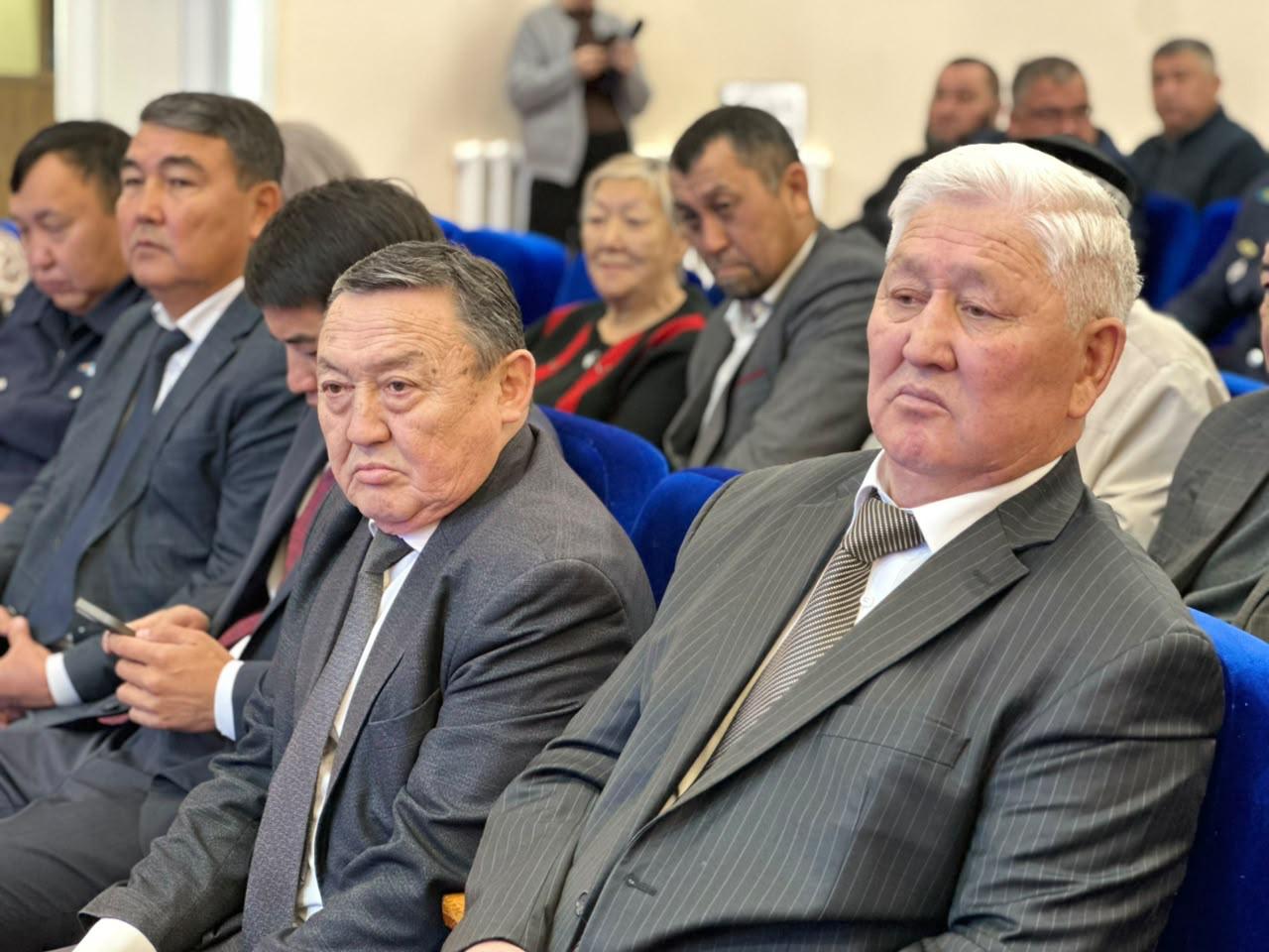 Встреча аким района с населением п.Осакаровка