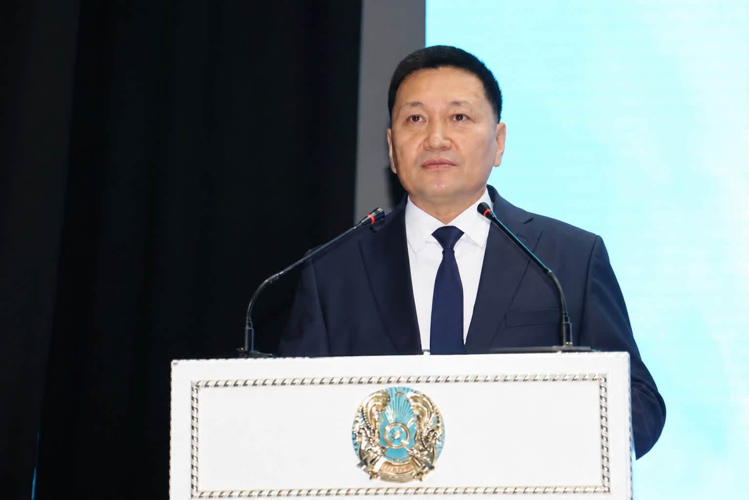 Бүгін аудандық мәдениет үйінде Ұстаздар күніне арналған «Жарық күні ғаламның…» атты салтанатты шара өтті.