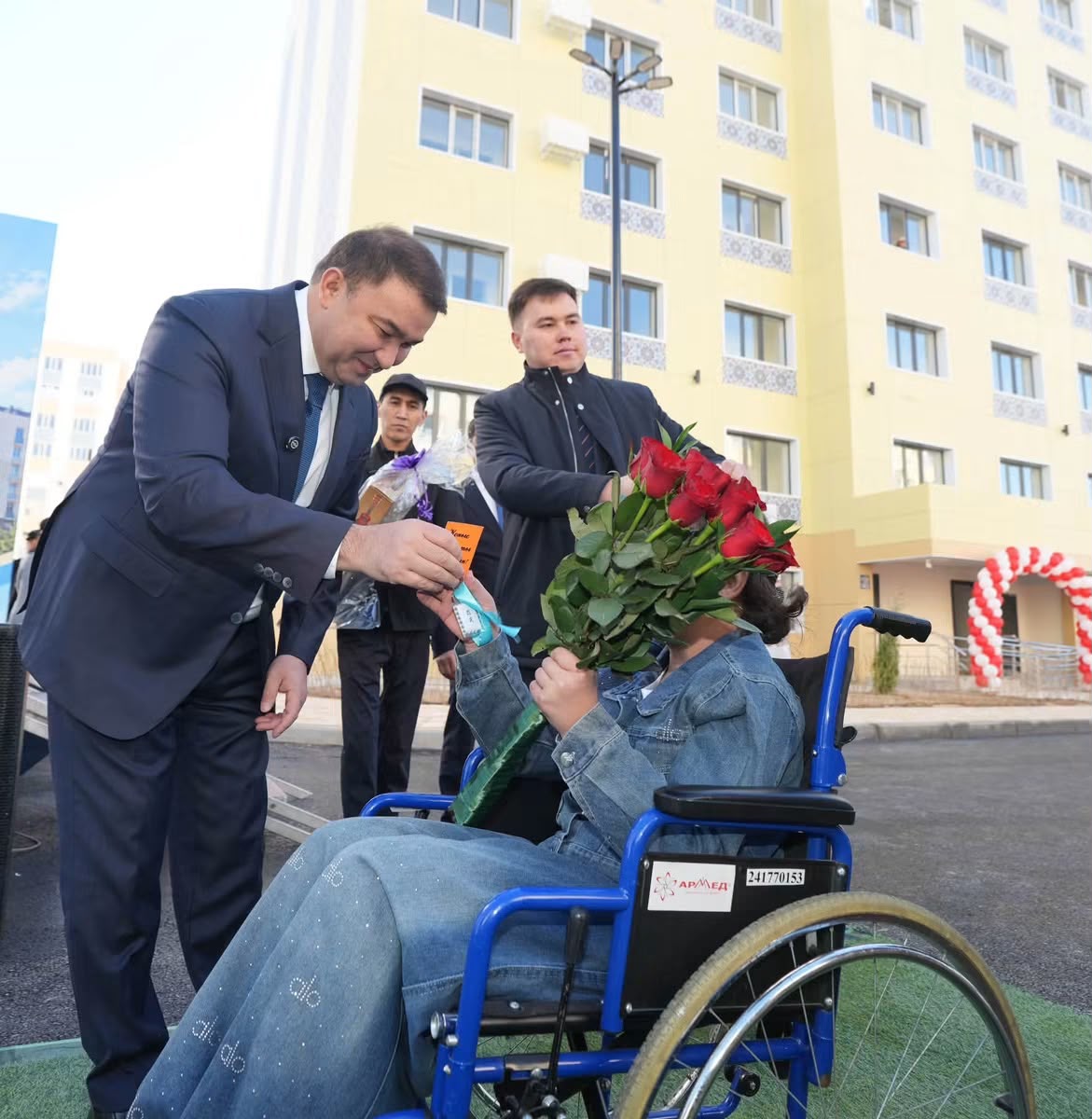 В ДЕНЬ РЕСПУБЛИКИ В ТУРКЕСТАНЕ СДАНЫ В ЭКСПЛУАТАЦИЮ 14 ЖИЛЫХ ДОМОВ, ИЛИ ОКОЛО 600 КВАРТИР