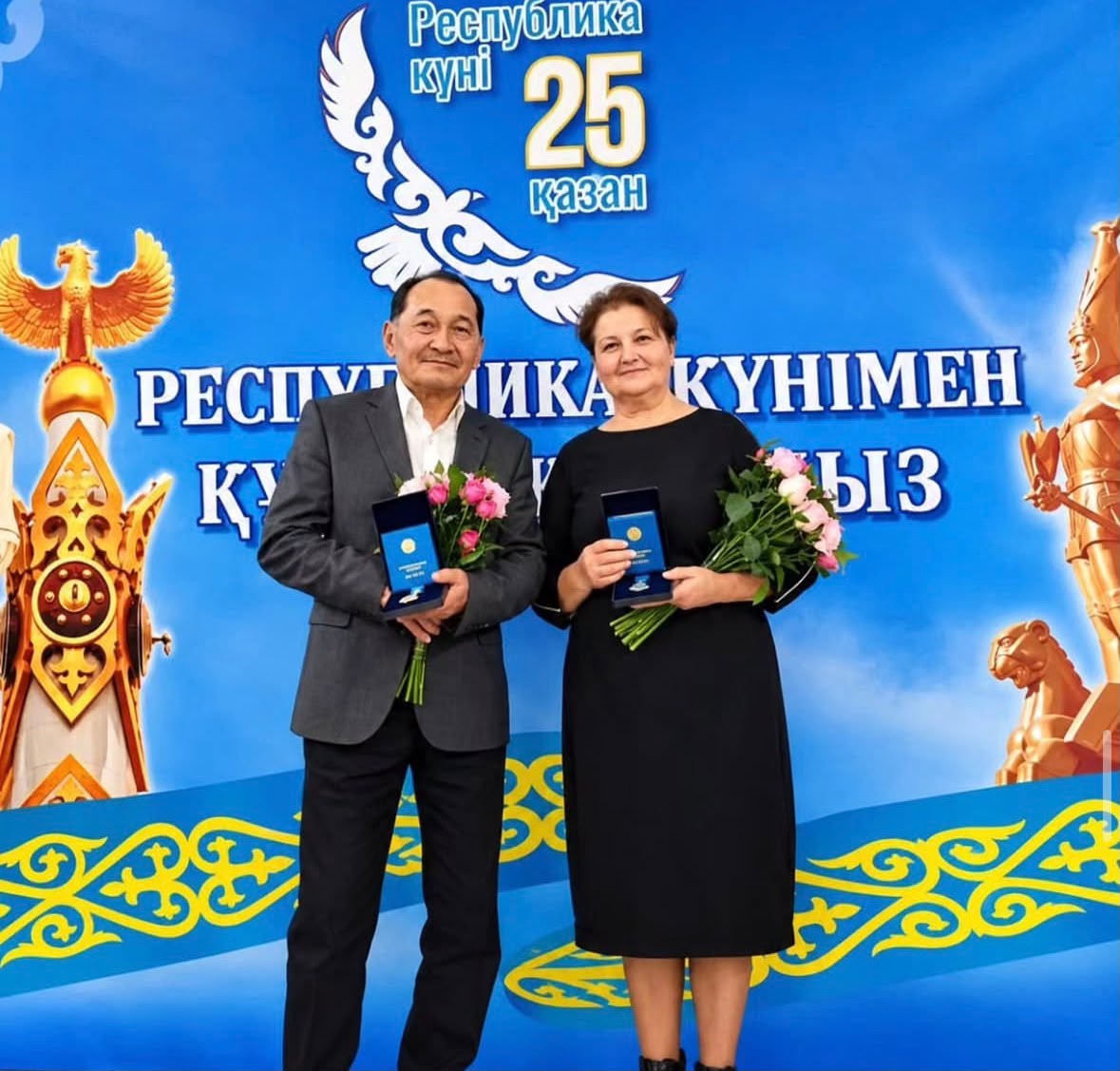 ДВА ВРАЧА ОСАКАРОВСКОГО РАЙОНА УДОСТОЕНЫ ВЕДОМСТВЕННЫХ НАГРАД