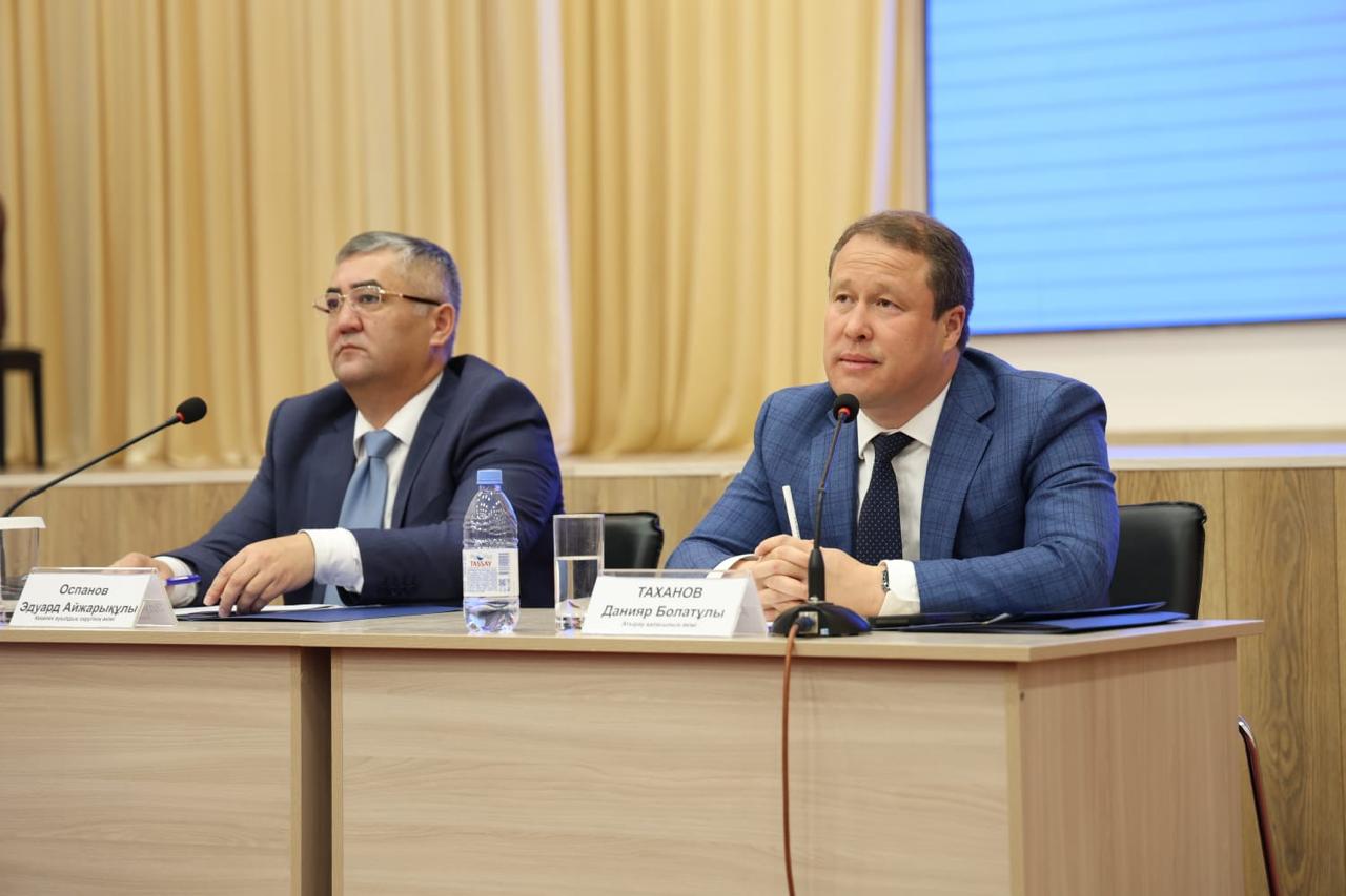 Қала әкімі Кеңөзек ауылдық округінің тұрғындарымен кездесті