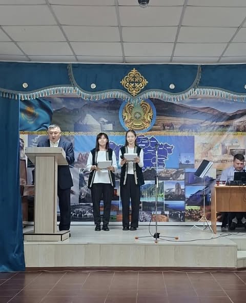 Концерт ко дню Республики Казахстан  «Серебро волос и золото сердца…»