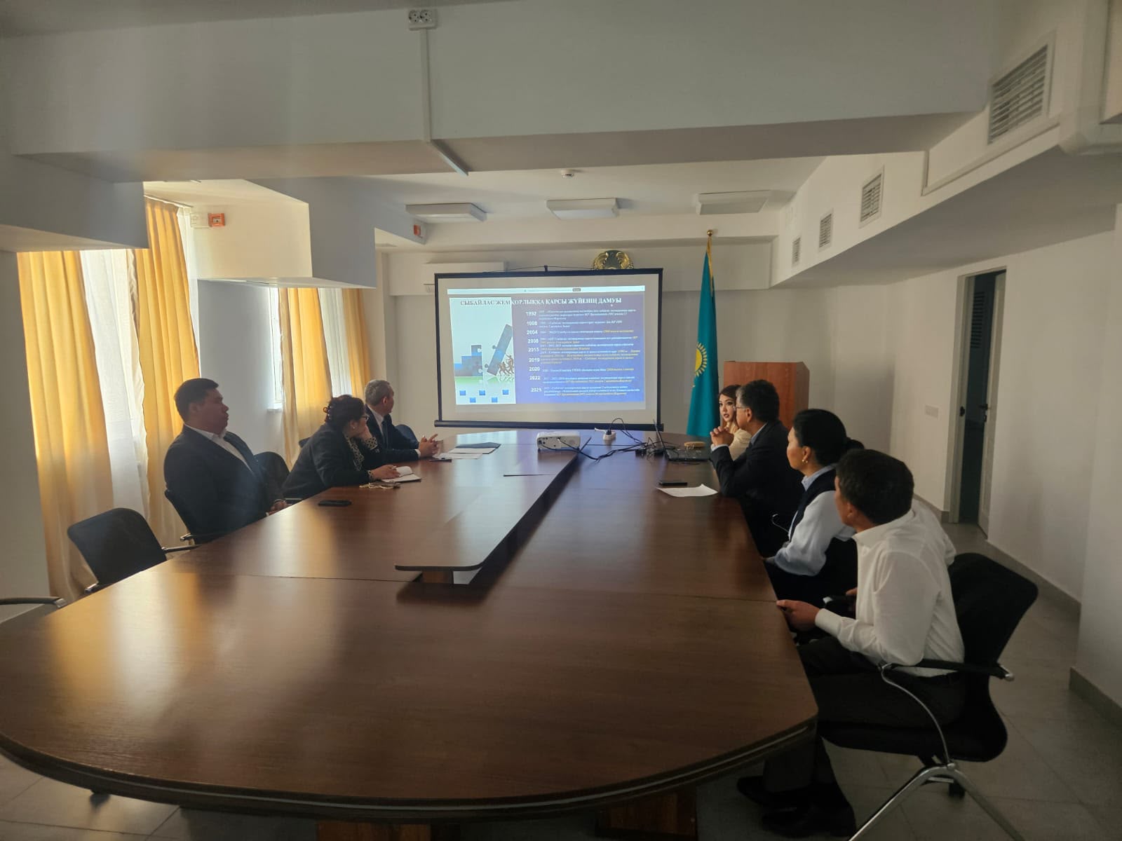 Алматы қаласы Әділет департаментінде сыбайлас жемқорлықтың алдын алу және қызметтік әдеп мәселелері талқыланды