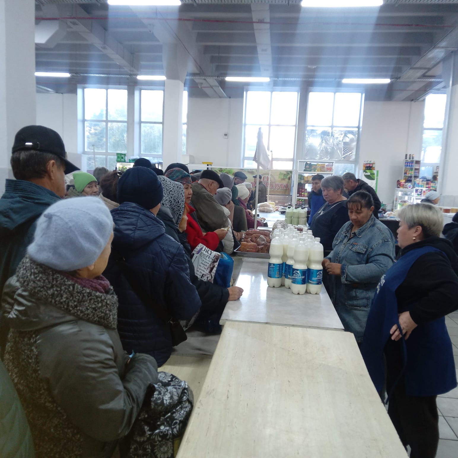 10.10.2026 года в г. Петропавловске была проведена очередная еженедельная сельскохозяйственная ярмарка с участием сельхозтоваропроизводителей Жамбылского района.