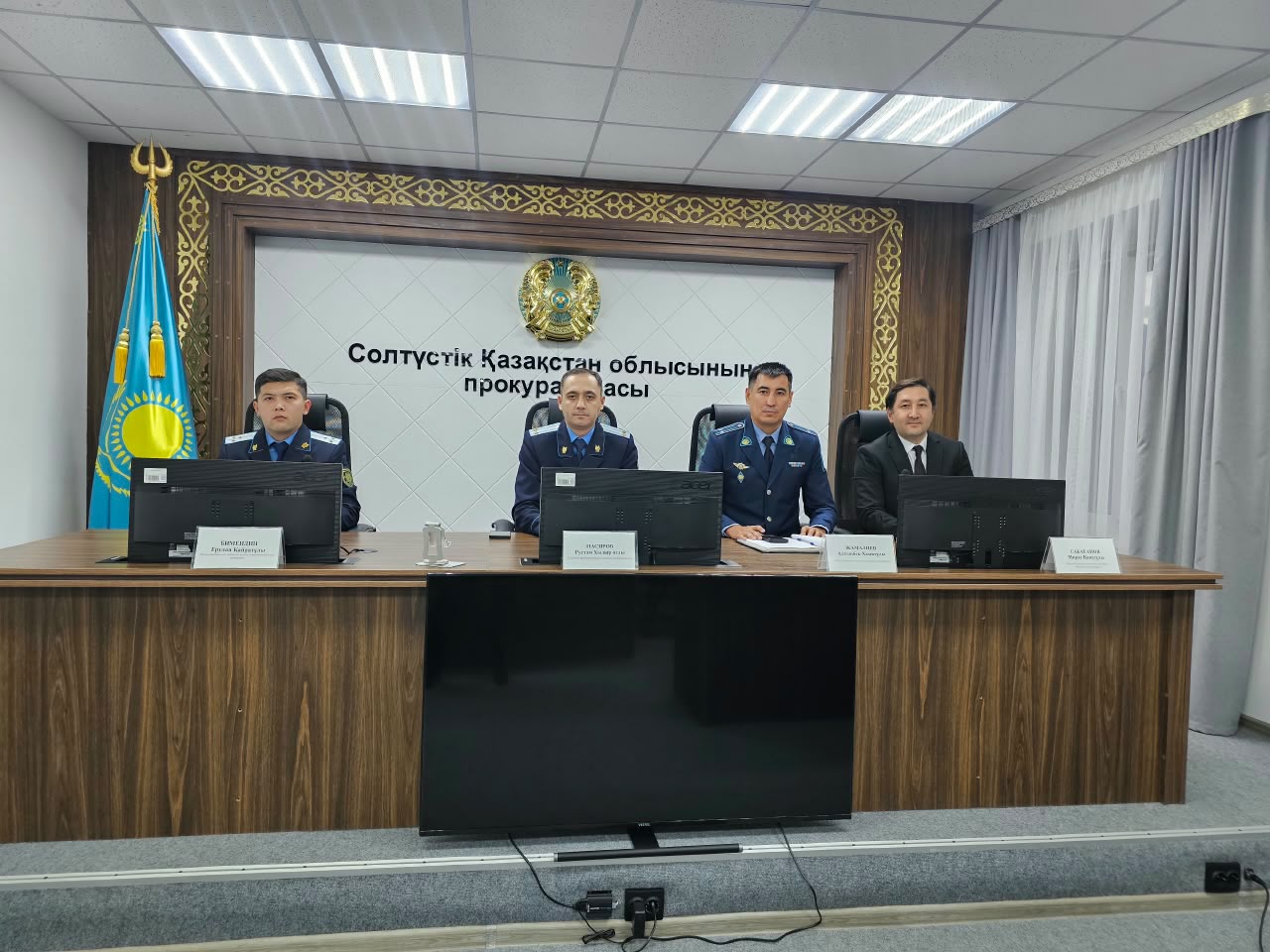 Тікелей эфирде «Заң және тәртіп» тұжырымдамасы аясында заңнаманың өзекті мәселелерін түсіндіру