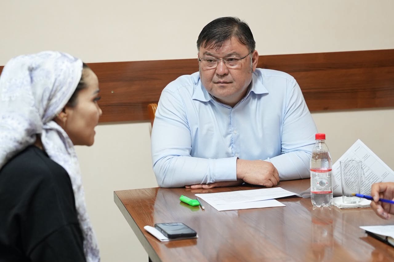 ШАРДАРА АУДАНЫНЫҢ ӘКІМІ ТҰРҒЫНДАРДЫҢ ЖЕКЕ МӘСЕЛЕЛЕРІ БОЙЫНША ҚАБЫЛДАУ ӨТКІЗДІ