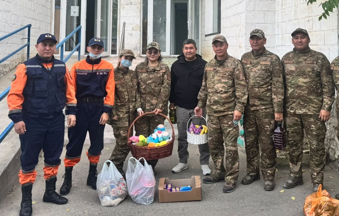 Құтқарушылар қайырымдылық көмек көрсетті
