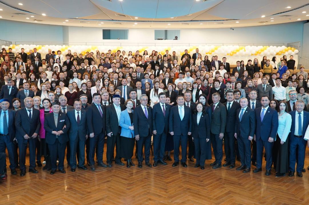 Ақмола облысында Мемлекет басшысының Жолдауындағы негізгі басымдықтар Халық Кеңесінің төрағасымен талқыланды